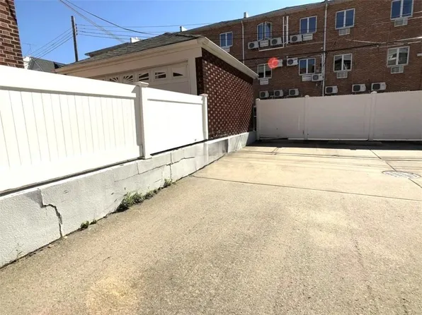 57 Bay 31st Street image 12 of 12