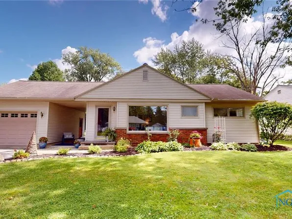 1709 Williams Dr, Fremont, OH 43420