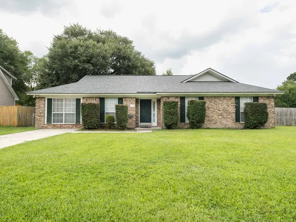 655 Osprey Dr, Richmond Hill, GA 31324