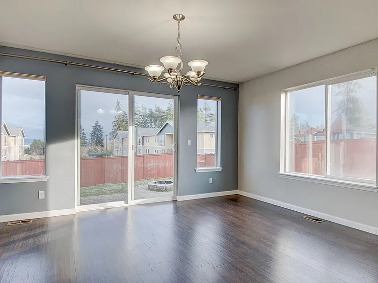 1443 SW Stremler Dr — Photo 12