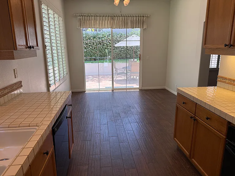 1172 Corte Riviera — Photo 7