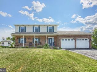 1416 Candlewycke Dr, Middletown, PA 17057
