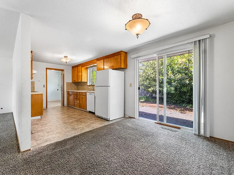 9301 Elwood Dr SW — Photo 5