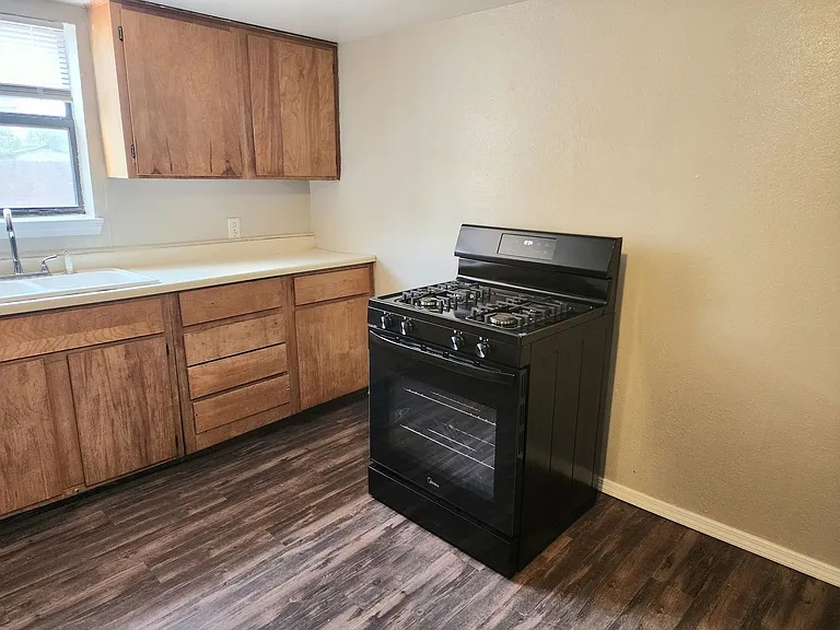 905 N Avenue K #907 — Photo 10