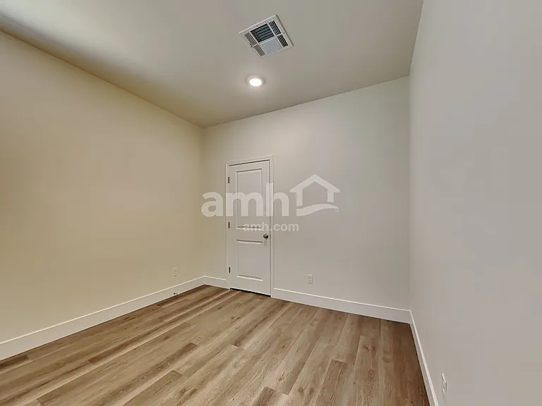 521 Silverbell Falls Pl — Photo 14