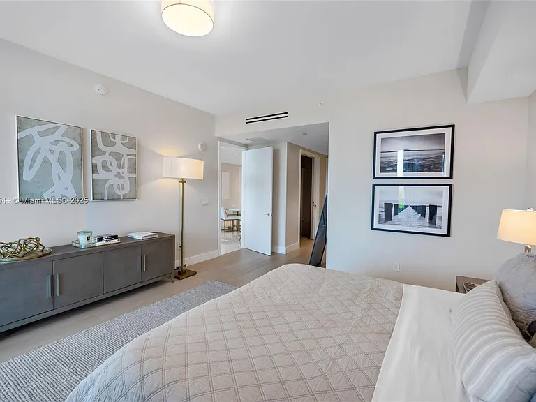 10201 Collins Ave #305 — Photo 33