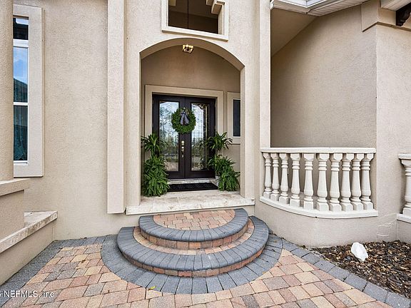 3rd image of 283 ESTATES Drive