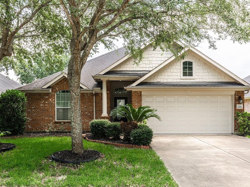 1st image of 19011 Field Cottage Ln