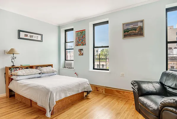 Rented by Compass | media 4