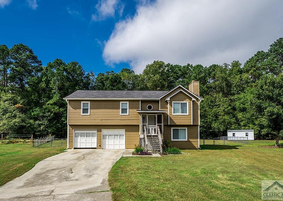 1st image of 3320 Brookview Dr