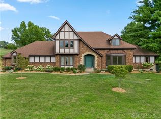 1072 Mead Rd, Bellbrook, OH 45305