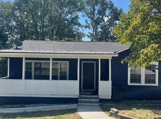 190 Lakeview Dr, Acworth, GA 30101