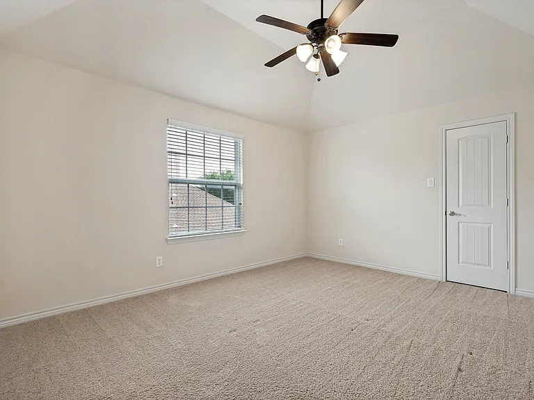 14223 Sorano Dr — Photo 9