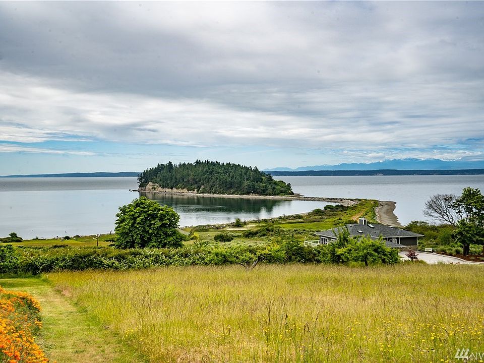 Cheleek Community Overlooking Polnell Point, Saratoga Passage, Olympic and Cascade Mountains.