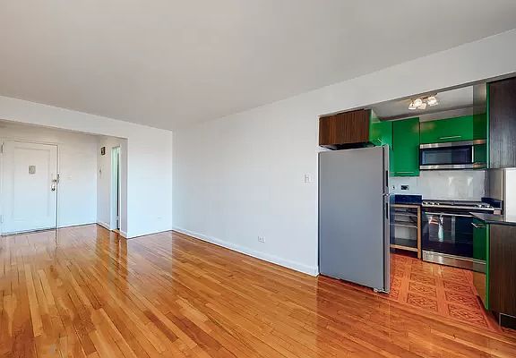 3rd image of 8638 Fort Hamilton Pkwy #2E