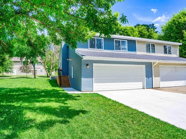 1035 Fox Run Rd, Waconia, MN 55387