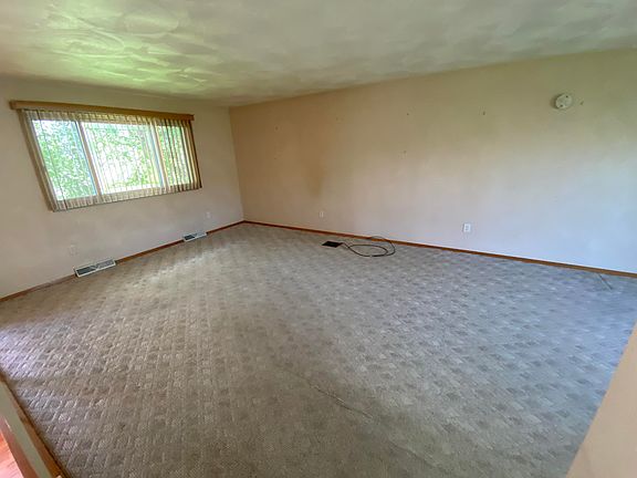 4th image of 509 North Ct