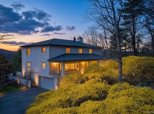 94 Cliff Road, Tuxedo Park, NY