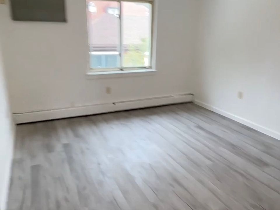 2nd image of 310 Newman Ave #2