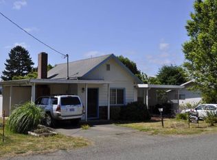 245 W 6th St, Coquille, OR
