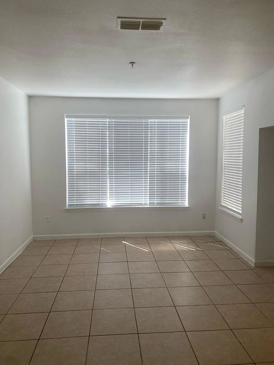 Building Photo - 9141 Lee Vista Blvd #306