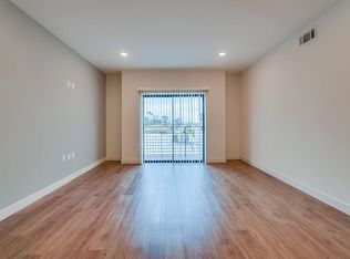 16836 Sherman Way APT 203, Van Nuys, CA 91406