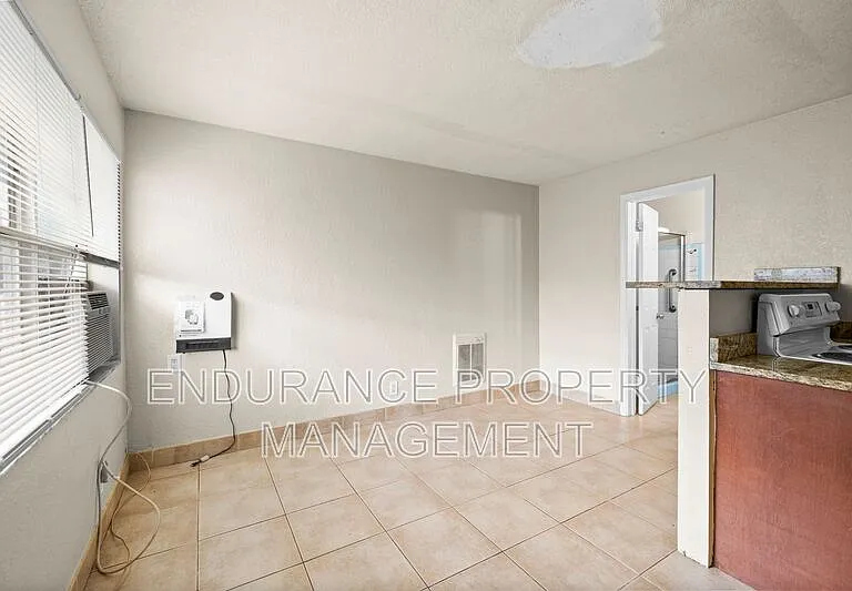 145 W 28th St — Photo 7