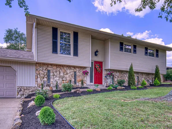 4411 Meadowbrook Ln, Newburgh, IN 47630