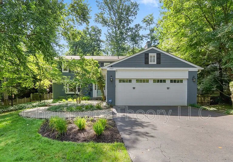 1937 Rhode Island Ave — Photo 1