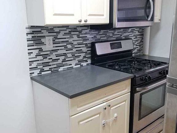 2nd image of 427 Fort Washington Ave APT 2D
