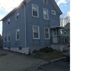 17 Town Hill Ct, New London, CT 06320
