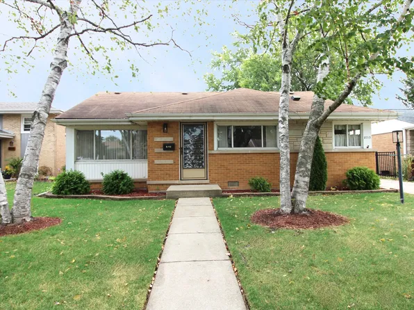 8713 N Osceola Ave, Niles, IL 60714