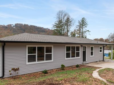 30 Henson St, Clayton, GA, 30525