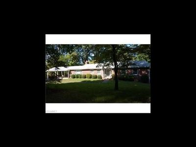 5581 Pinebrook Ln, Winston Salem, NC, 27105