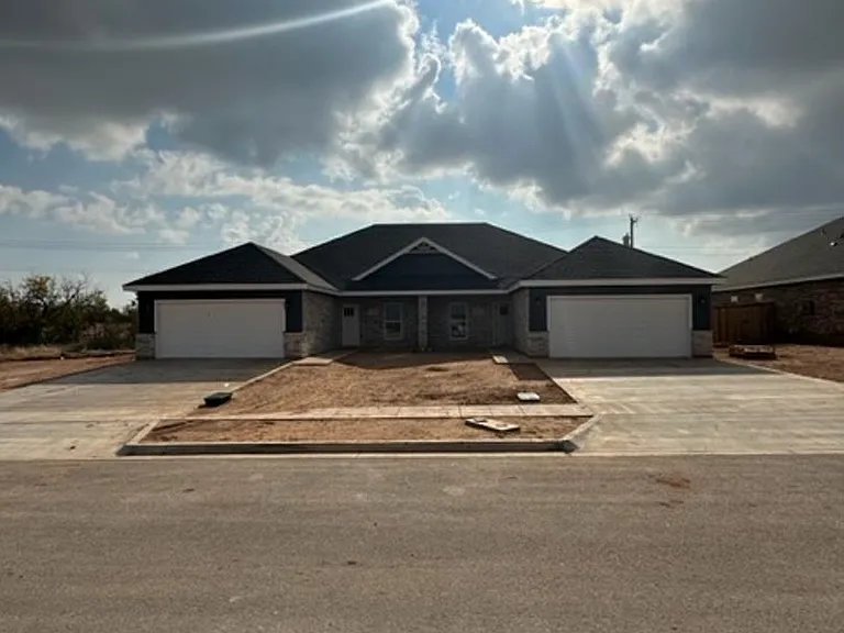 7109 Tin Cup Dr — Photo 1