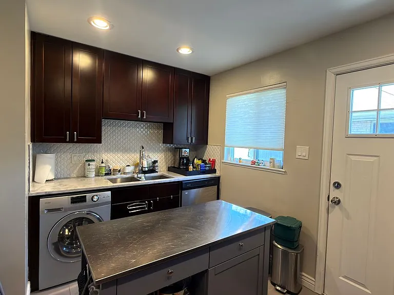 3632 Grape St — Photo 4