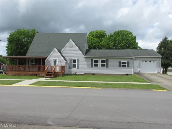 211 Clark St, Belmont, WV 26134