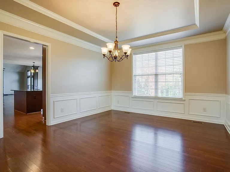 417 Gambrel Ct — Photo 8