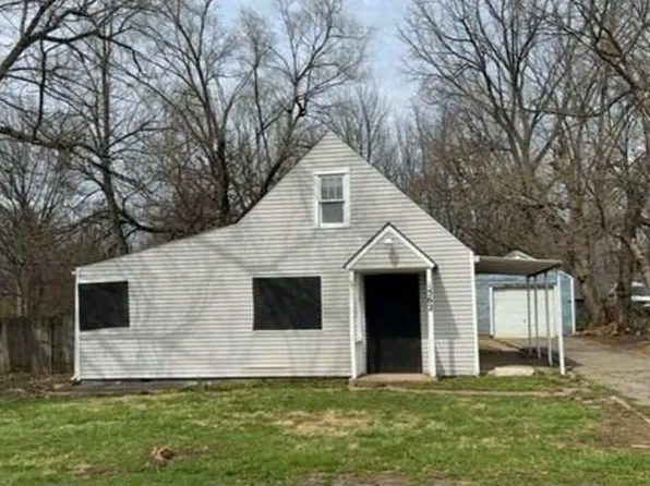 562 Ashwood Rd, Columbus, OH 43207