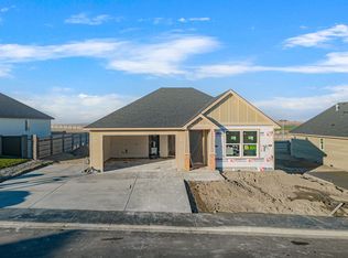 7876 Cardinal Peak St, West Richland, WA 99353