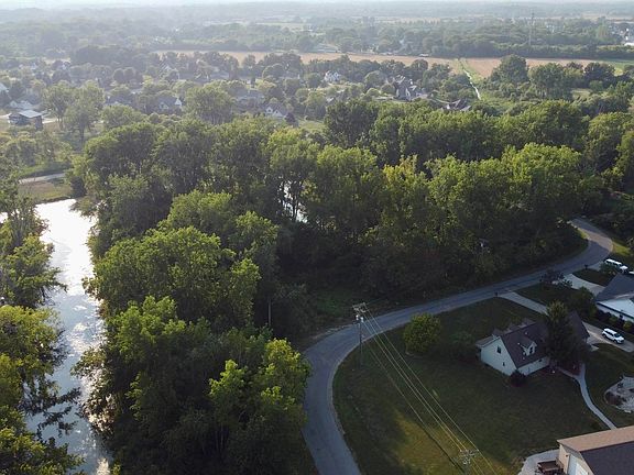 3rd image of 0 Burke Rd