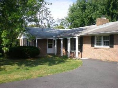 8239 Lord Fairfax Hwy, Berryville, VA, 22611