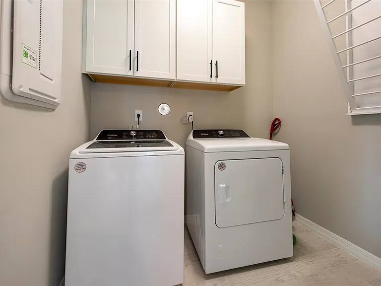 4412 Silverwood Ln S — Photo 20