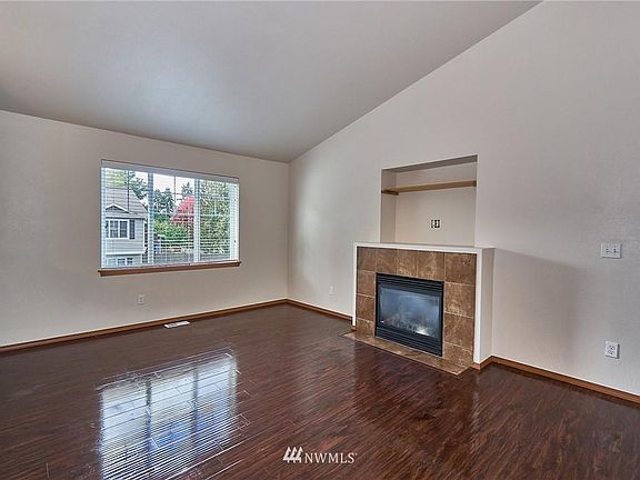 5th image of 19221 10th Ave W