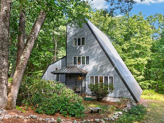 2nd image of 14 Pine Knoll Drive