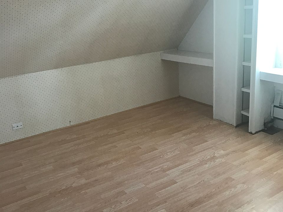 319 E 4th St, Alliance, NE 69301 Zillow