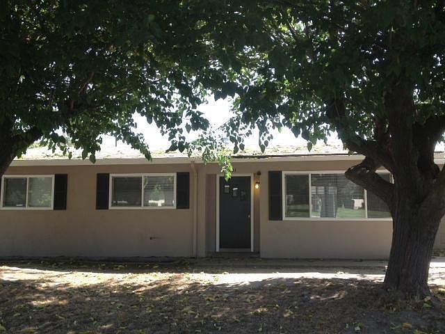 2nd image of 1101 Ventura Ave