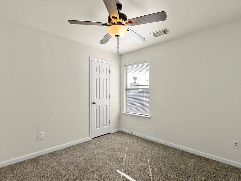 14106 Kinsbourne Ln — Photo 24