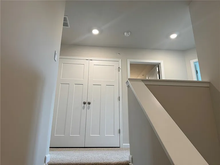 315 Alliance Dr — Photo 22