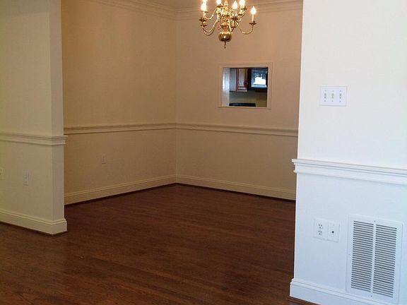 Dining Room /o furniture